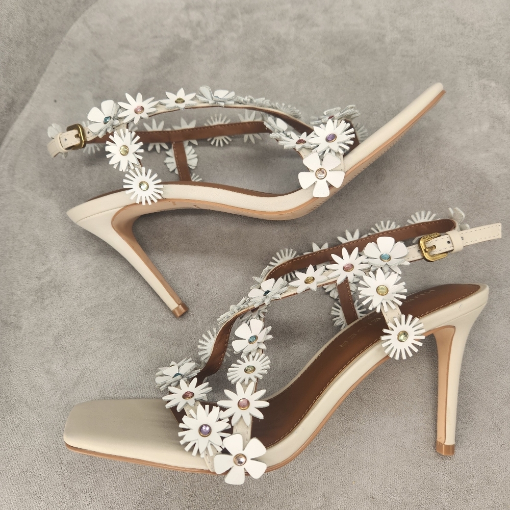 Kurt Geiger Heeled Sandals 9.5 White Leather Flower 3D Rhinestone Bridal New$240 - Picture 10 of 16